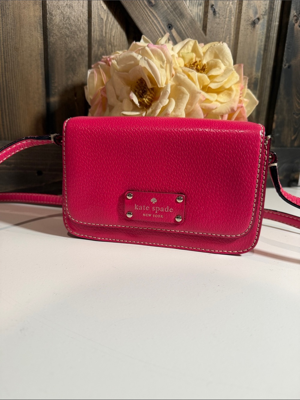 Vibrant Kate Spade New York Wellesley Small Fynn crossbody bag